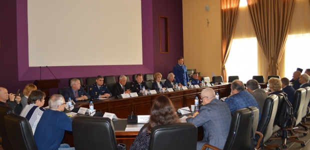 Торжественная церемония вручения мандатов членам Общественной наблюдательной комиссии Омской области 6 состава