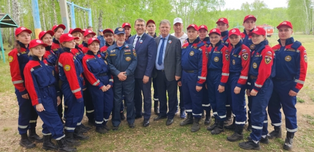 В Омске «Школа безопасности» открыла свои двери для юных спасателей