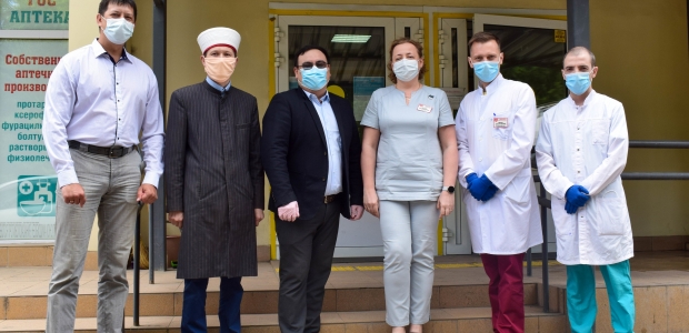 Акция омских мусульман в поддержку медицинских работников