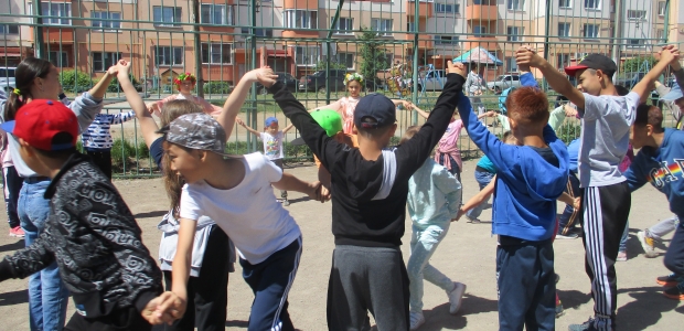 Семейный центр «Лотос» научит омскую ребятню национальным традициям 